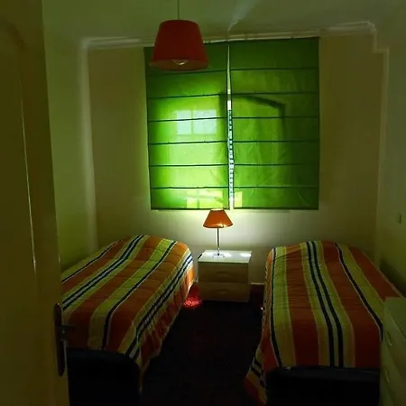 Hostel Suites & Beds Dp Albufeira