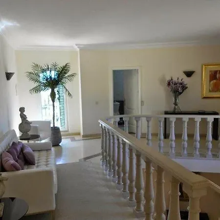 Suites & Beds Dp Albufeira Hostel