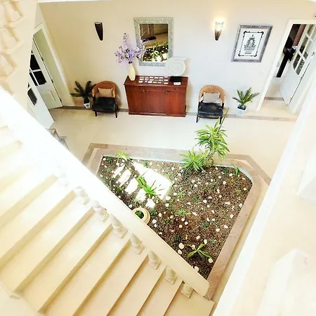 Suites & Beds Dp Albufeira * Albufeira
