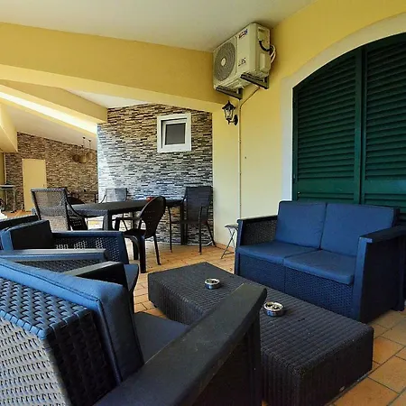 Suites & Beds Dp Albufeira Hostel
