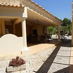 & Beds Dp ホステル アルブフェイラ