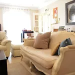 & Beds Dp ホステル