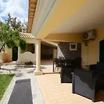 & Beds Dp ホステル